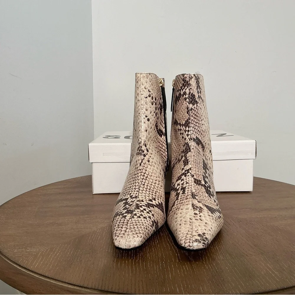 SCHUTZ chic snake